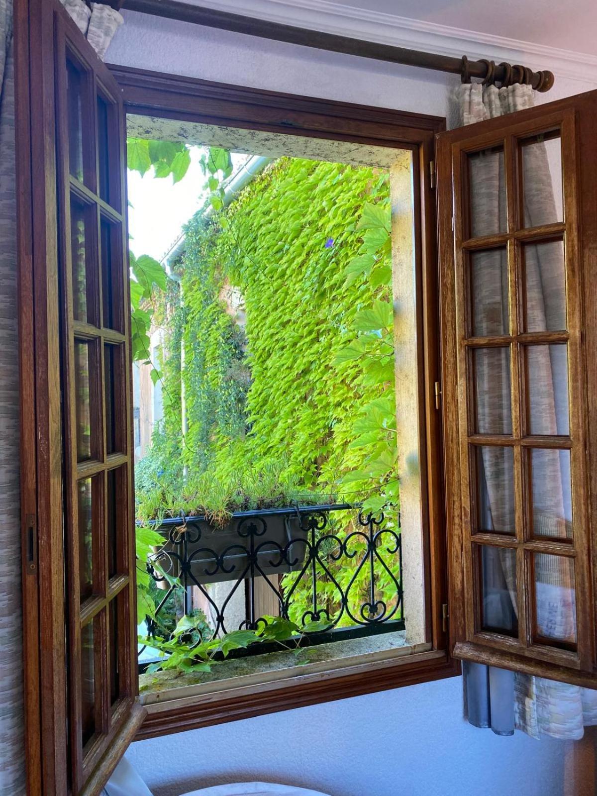 La Passiflore Vergeze Exterior photo